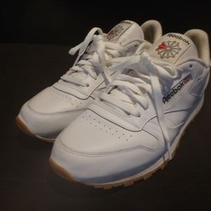 Reebok Classics size 10